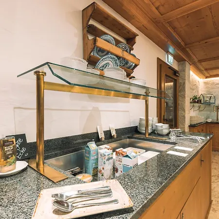 Hotel Olympia 4*